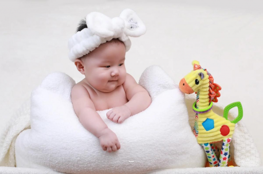 惠东宝宝多久可以竖着抱